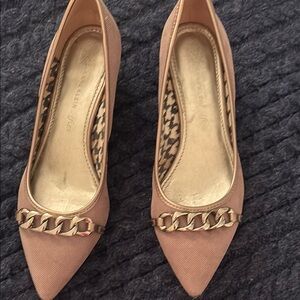 Anne Klein NIB Taupe Akmikaela kitten heel Pump with Chain Detail size 9.5 M
